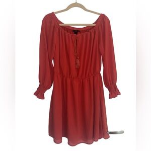 4/20$ Witchy off shoulder keyhole neckline with tie dress Size L w bishop sleeve